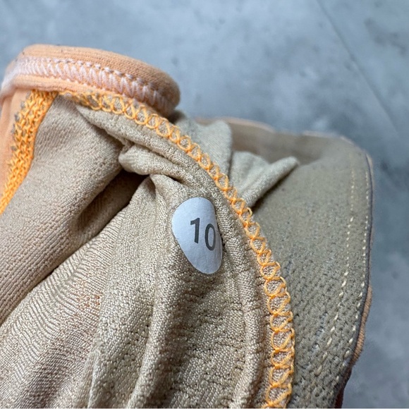 Lululemon‎ No Limits Tank Sports Bra Purple / Orange Athletic Top Womens Size 10 - Picture 6 of 6